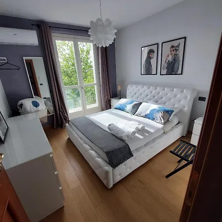 Maman Lägenhet Montà